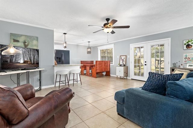 1845 King Arthur Court, Pinehurst, TX 77630