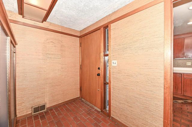 3623 Maryland AVENUE, Elmwood Park, WI 53405