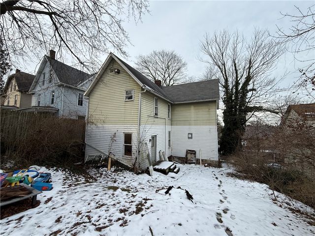 107 Sumner Ave, City Of But Ne, PA 16001