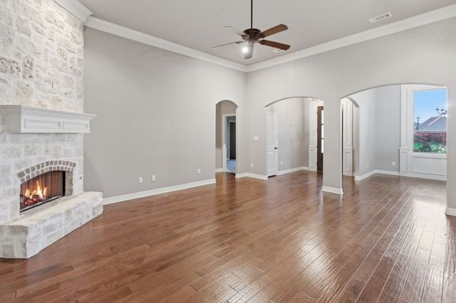7765 Hickory Spring Lane, Tyler, TX 75703