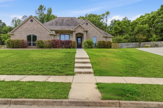 7765 Hickory Spring Lane, Tyler, TX 75703