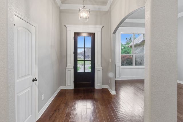 7765 Hickory Spring Lane, Tyler, TX 75703
