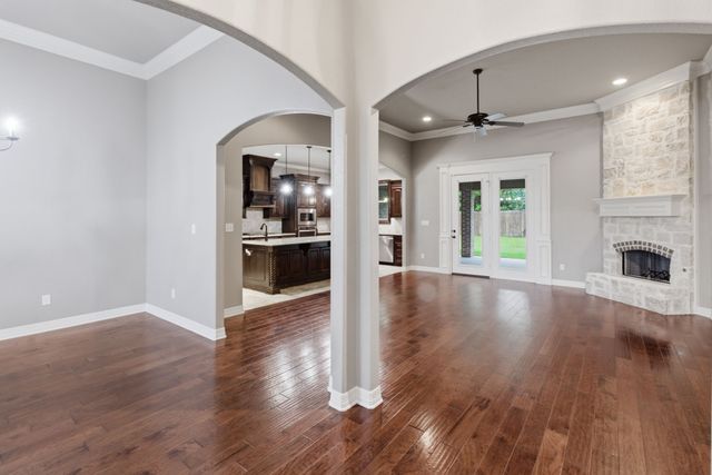 7765 Hickory Spring Lane, Tyler, TX 75703