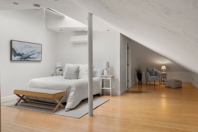 178 Hyde Park Ave 3, Boston, MA 02130