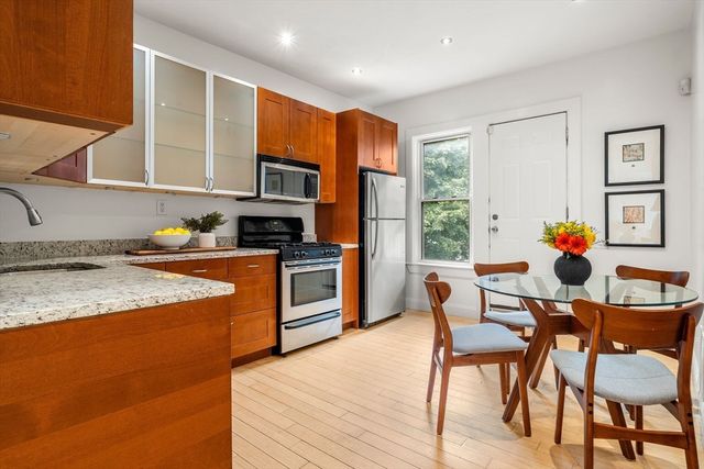 178 Hyde Park Ave 3, Boston, MA 02130