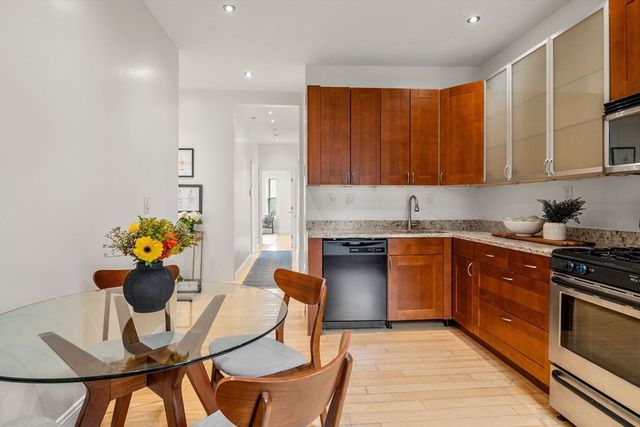 178 Hyde Park Ave 3, Boston, MA 02130