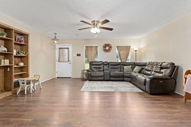 629 Carolyn Street, Winnie, TX 77665