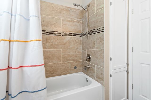 629 Carolyn Street, Winnie, TX 77665