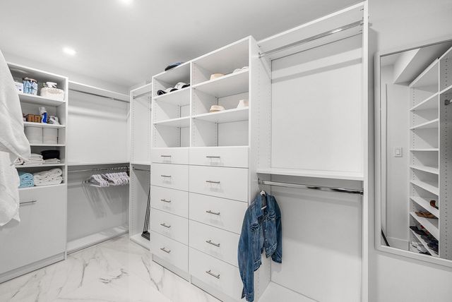 875 E Camino Real 16c, Boca Raton, FL 33432