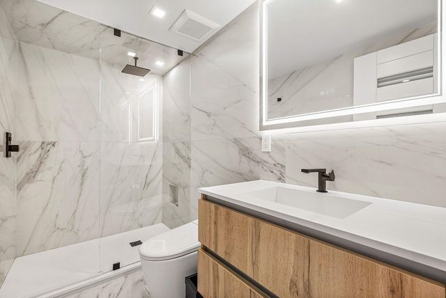 875 E Camino Real 16c, Boca Raton, FL 33432