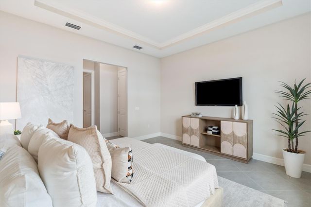 10390 Northbrook Circle, Palm Beach Gardens, FL 33412