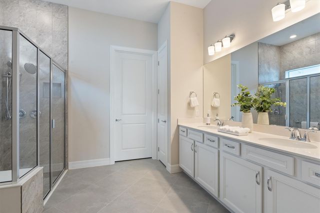 10390 Northbrook Circle, Palm Beach Gardens, FL 33412