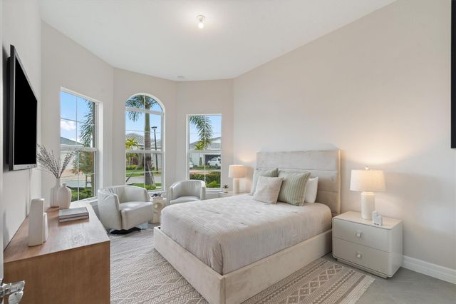 10390 Northbrook Circle, Palm Beach Gardens, FL 33412