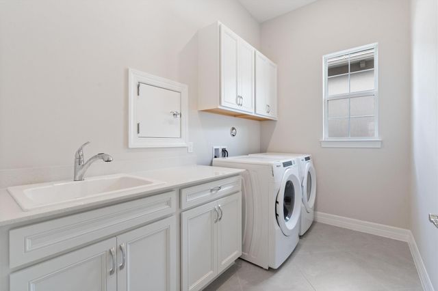 10390 Northbrook Circle, Palm Beach Gardens, FL 33412