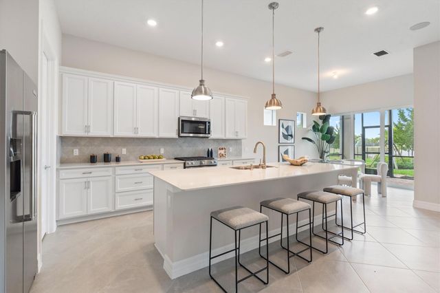 10390 Northbrook Circle, Palm Beach Gardens, FL 33412