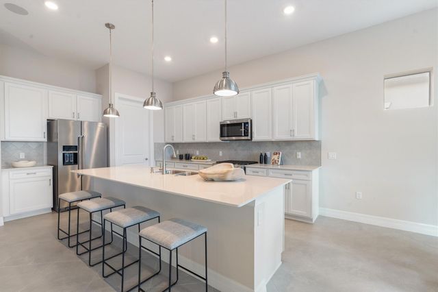 10390 Northbrook Circle, Palm Beach Gardens, FL 33412