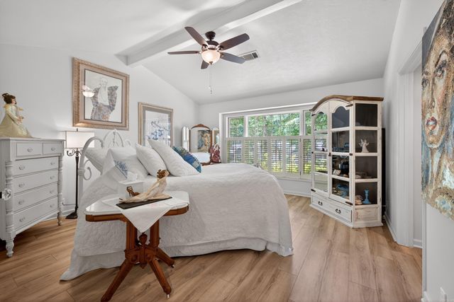 18 Emanuel Drive, Hot Springs Village, AR 71909
