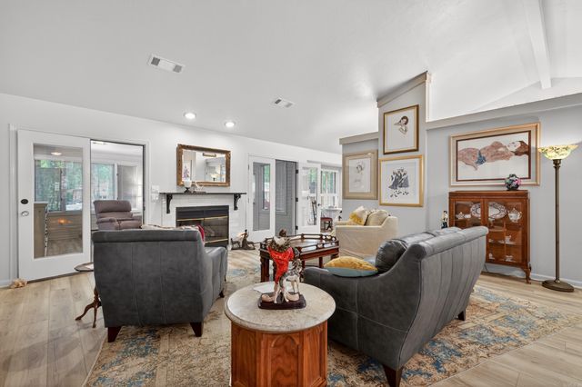 18 Emanuel Drive, Hot Springs Village, AR 71909
