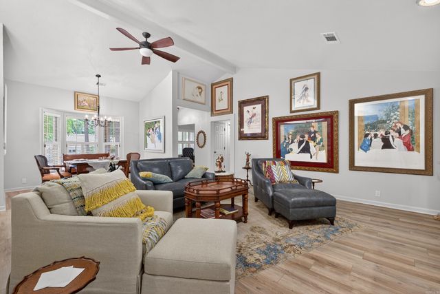 18 Emanuel Drive, Hot Springs Village, AR 71909