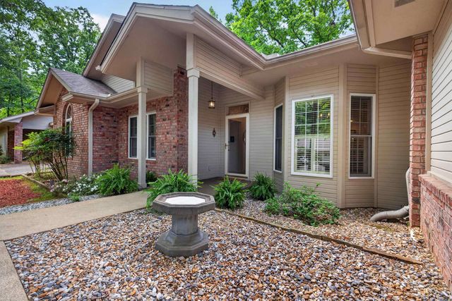 18 Emanuel Drive, Hot Springs Village, AR 71909