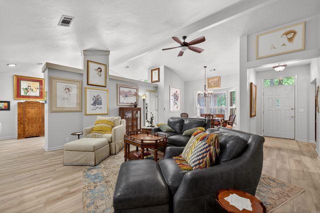18 Emanuel Drive, Hot Springs Village, AR 71909