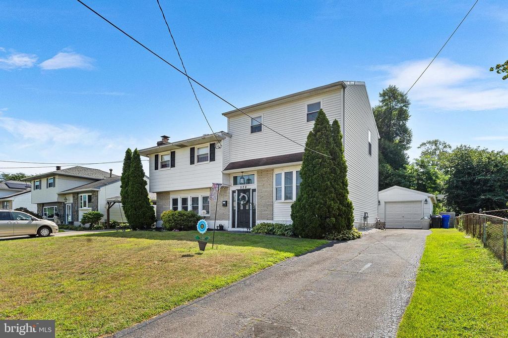 528 HIRSCH AVE, Runnemede, NJ 08078