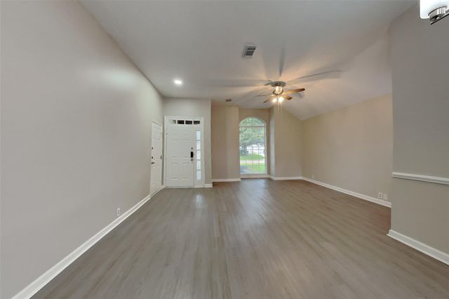 5026 Maple Brook Lane, Houston, TX 77345
