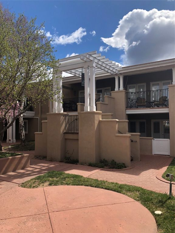 663 Bishops Lodge Road 24, Santa Fe, NM 87501