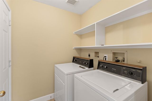 1407 Almond Brook Lane, Houston, TX 77062