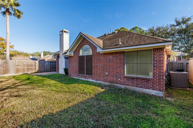 1407 Almond Brook Lane, Houston, TX 77062