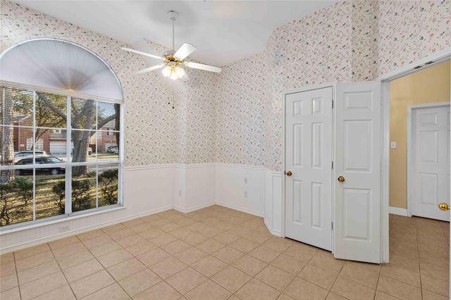 1407 Almond Brook Lane, Houston, TX 77062