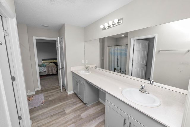 5693 ARLINGTON RIVER DRIVE, Lakeland, FL 33811