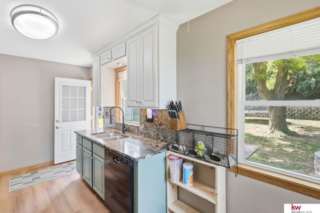 222 Pickardy Lane, Council Bluffs, IA 51503