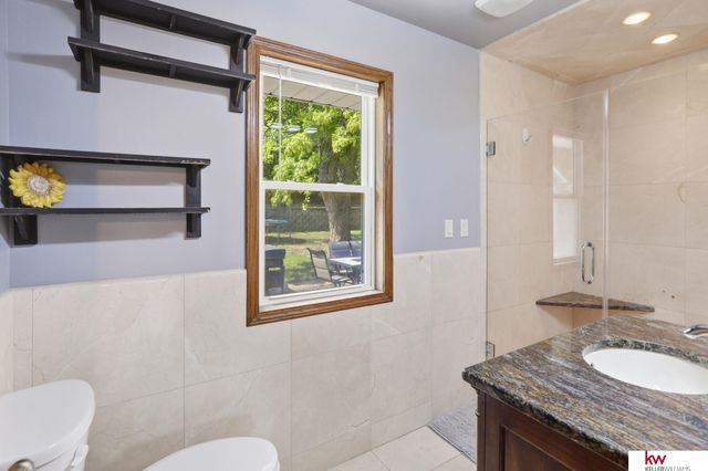 222 Pickardy Lane, Council Bluffs, IA 51503