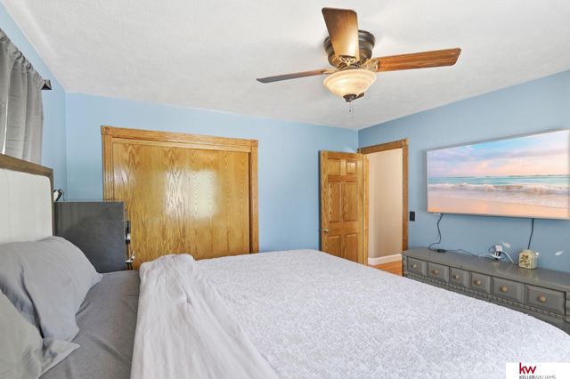222 Pickardy Lane, Council Bluffs, IA 51503