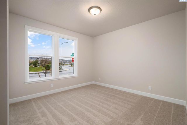 6958 W 31st Ave., Kennewick, WA 99338