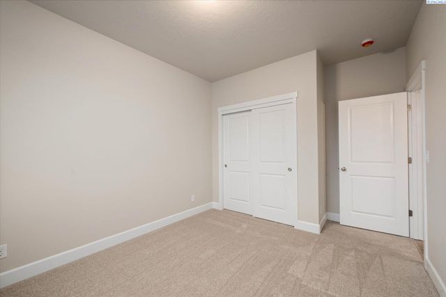 6958 W 31st Ave., Kennewick, WA 99338