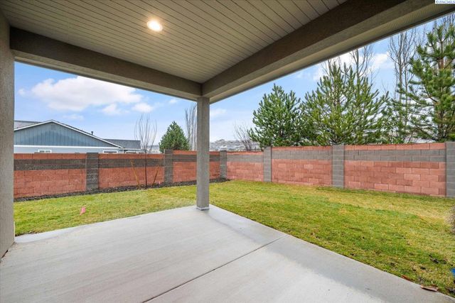 6958 W 31st Ave., Kennewick, WA 99338