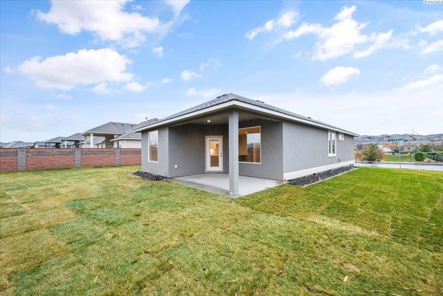 6958 W 31st Ave., Kennewick, WA 99338