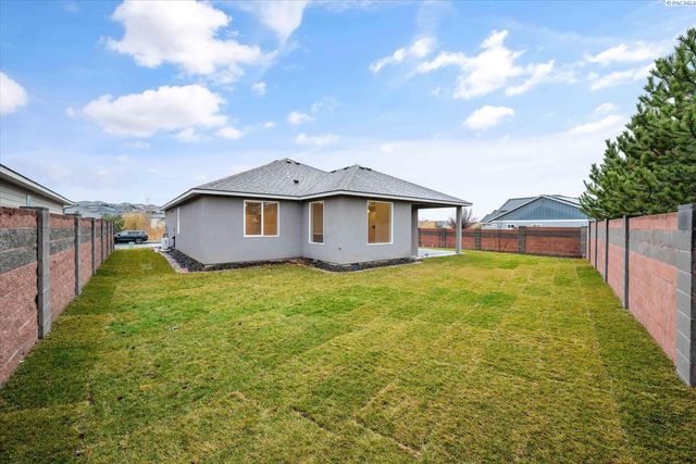 6958 W 31st Ave., Kennewick, WA 99338