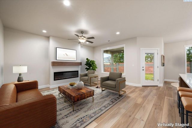 6958 W 31st Ave., Kennewick, WA 99338