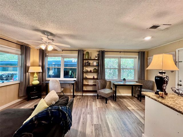 140 Sharon Lane, Livingston, TX 77351