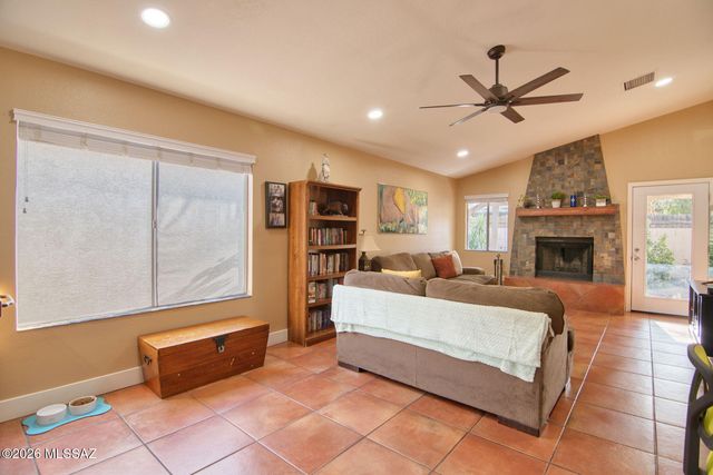 8176 N Wheatfield, Tucson, AZ 85741