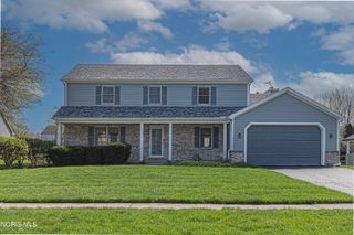 2237 Heatherview Drive, Maumee, OH 43537