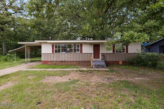 2862 Oak Forest Drive, Jackson, MS 39212