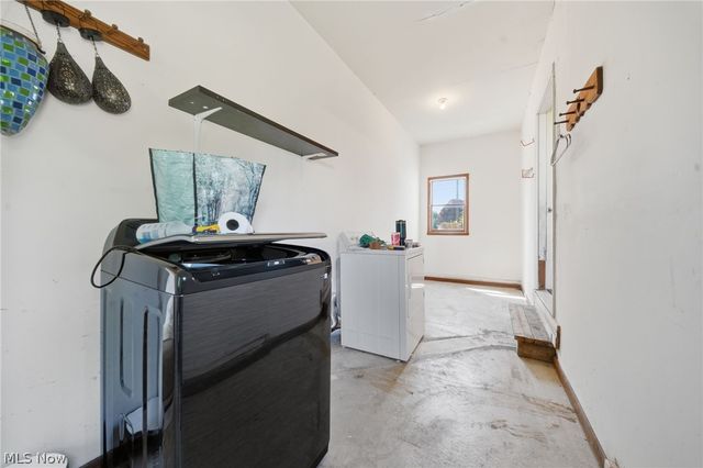 614 Whitney Road, Conneaut, OH 44030