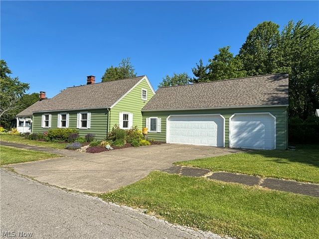 614 Whitney Road, Conneaut, OH 44030
