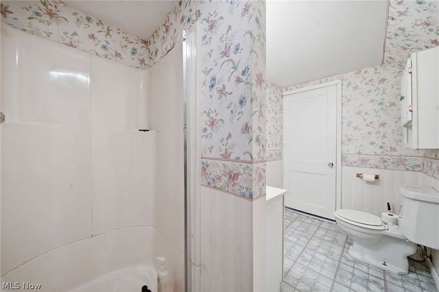614 Whitney Road, Conneaut, OH 44030