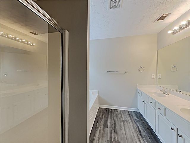 825 Roxfield Court, Buford, GA 30518