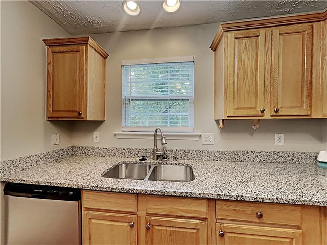 825 Roxfield Court, Buford, GA 30518